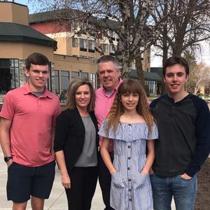 Meet your Posher, Travis